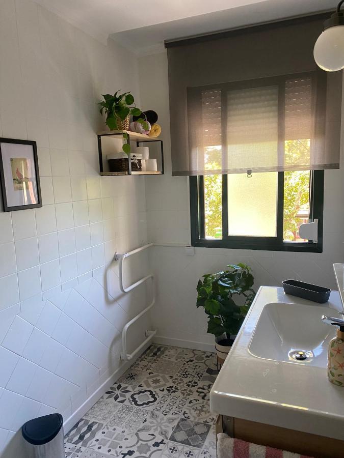 Acogedor apartamento en pleno corazón de Triana Sevilla Exterior foto